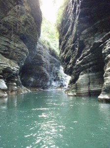 the-navua-river-canyon